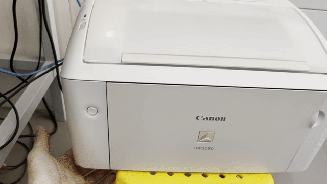 Máy in Canon trắng đẹp 98% mực mới bền in mượt. Mua bán Đồ dùng văn phòng tại Huyện Nhơn Trạch Đồng Nai được đăng bởi Hoàng Duy hình 1
