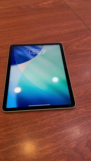 Apple iPad Air 4 256GB Xanh lá. Mua bán Máy tính bảng tại Quận Tân Bình Tp Hồ Chí Minh được đăng bởi Minh Tuấn hình 1