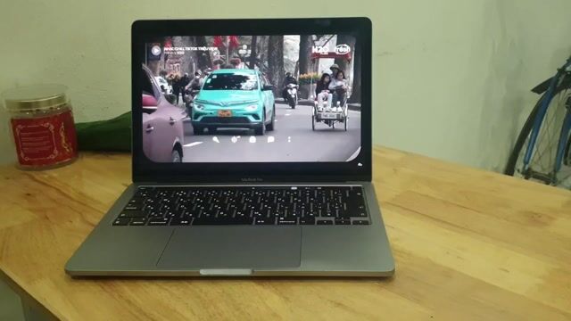 Apple Macbook Pro 13 inch i5 16GB/512GB Xám. Mua bán Laptop tại Quận Hoàn Kiếm Hà Nội được đăng bởi Huy hình 1