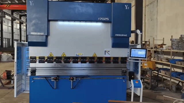 Máy chấn CNC 170T 2500mm. Mua bán Đồ chuyên dụng, Giống nuôi trồng tại Quận Bình Tân Tp Hồ Chí Minh được đăng bởi Thư hình 1
