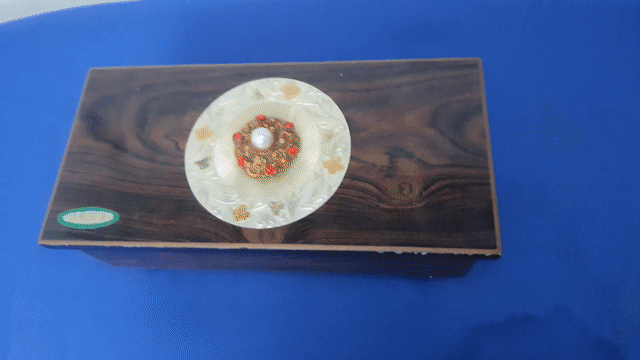 Hộp nhạc Sankyo Gỗ Nâu Nhật Bản. Mua bán Sở thích khác tại Quận Ba Đình Hà Nội được đăng bởi Hằng Trần hình 1