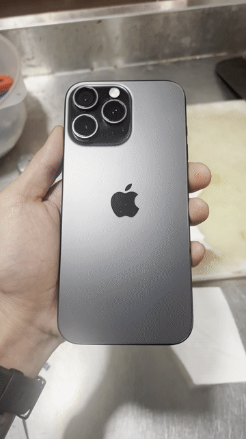 Apple iPhone 16 Pro Max 256GB Đen. Mua bán Điện thoại tại Quận Hoàn Kiếm Hà Nội được đăng bởi nguyễn trường hình 1