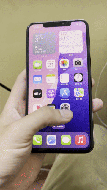 Apple iPhone XS Max 256GB Vàng Vỡ lưng. Mua bán Điện thoại tại Quận Hoàng Mai Hà Nội được đăng bởi Thư Vũ hình 1