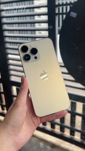 14 Pro Max 256GB Vàng thay pin Pisen siêu trâu. Mua bán Điện thoại tại Thành phố Biên Hòa Đồng Nai được đăng bởi Vũ Nhật Duy Anh hình 1
