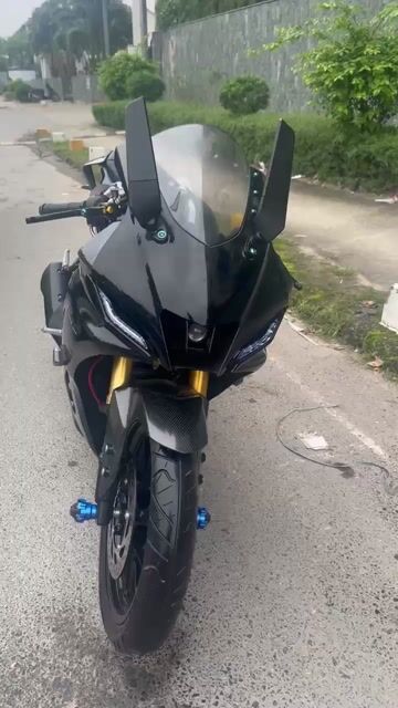 Yamaha R15V4 siêu lướt có trả góp trao đổi ✅. Mua bán Xe máy tại Quận Thanh Xuân Hà Nội được đăng bởi Phú Lý hình 1