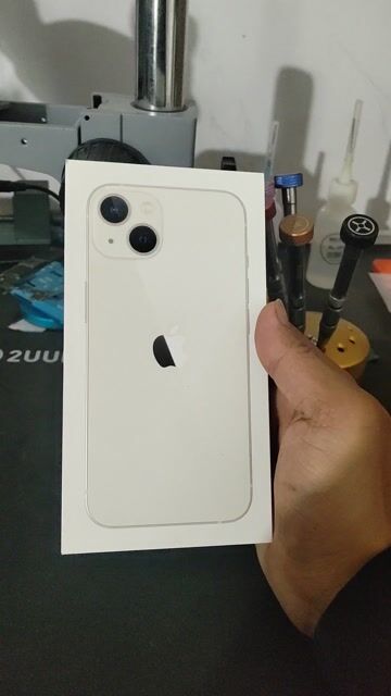 Apple iPhone 13 Trắng Nguyên seal. Mua bán Điện thoại tại Quận Đống Đa Hà Nội được đăng bởi Lê Sơn hình 1