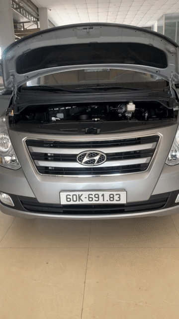 HUYNDAI GRAND STAREX 9C MÁY DẦU SỐ SÀN SX CUỐI 217. Mua bán Ô tô tại Quận Bình Tân Tp Hồ Chí Minh được đăng bởi TRƯƠNG THIỆN  hình 1