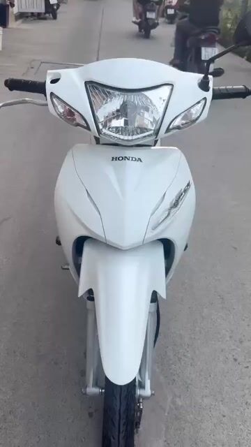 Honda Wave A 2019 Trắng 22000 km. Mua bán Xe máy tại Quận 7 Tp Hồ Chí Minh được đăng bởi Trần Hoan hình 1