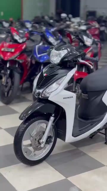 vision 2018 máy zin bán hay đổi có góp. Mua bán Xe máy tại Huyện Trảng Bom Đồng Nai được đăng bởi Của Hàng Xe Máy U Phong hình 1