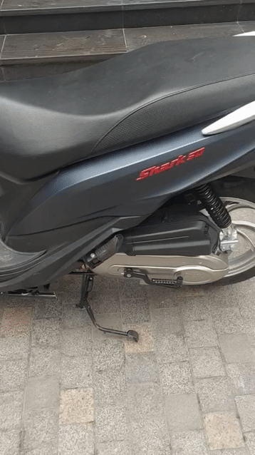 SYM Shark 50cc mới kính kong chính chủ mầu đen. Mua bán Xe máy tại Quận Hoàng Mai Hà Nội được đăng bởi Nguyễn Thu Thảo hình 1