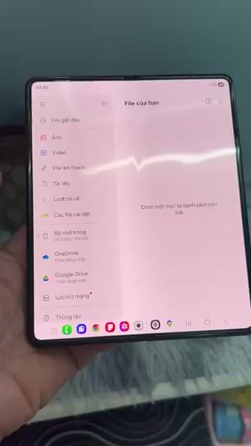 Samsung Galaxy Z Fold 3 256GB Đen. Mua bán Điện thoại tại Thành phố Thủ Đức Tp Hồ Chí Minh được đăng bởi Thuận 499 hình 1