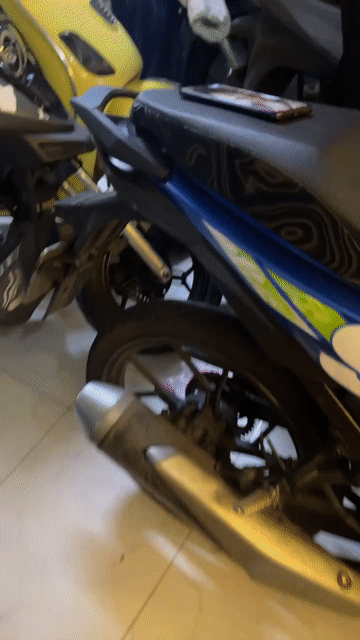 Suzuki Raider 150 2019 Xanh dương 86000 km. Mua bán Xe máy tại Quận 7 Tp Hồ Chí Minh được đăng bởi Vinh Tran hình 1