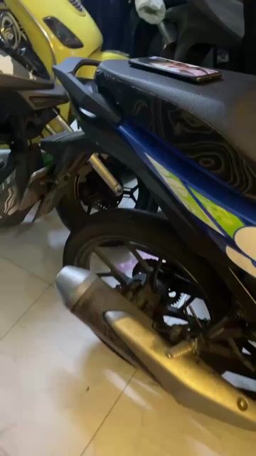 Suzuki Raider 150 2019 Xanh dương 86000 km. Mua bán Xe máy tại Quận 7 Tp Hồ Chí Minh được đăng bởi Vinh Tran hình 1