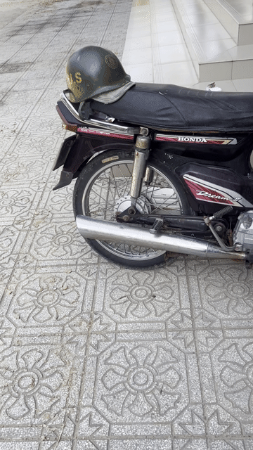 Honda Dream Thái 1996 Nâu. Mua bán Xe máy tại Huyện Vũng Liêm Vĩnh Long được đăng bởi Thiện Dũng hình 1