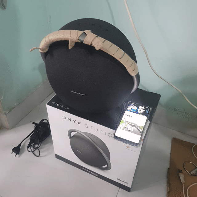 Loa Bluetooth Harman Kardon Onyx Studio 7 full box. Mua bán Tivi, Âm thanh tại Quận Tân Bình Tp Hồ Chí Minh được đăng bởi xuyến nguyễn hình 1