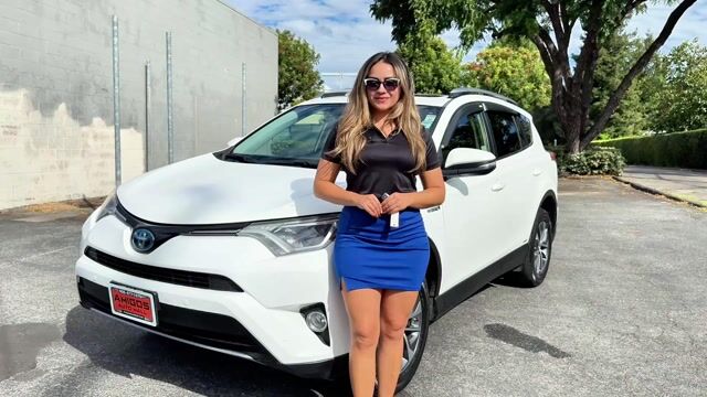 2023 Toyota RAV4 video thumbnail