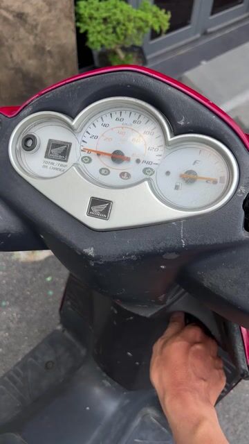 Honda Dylan 150cc Đỏ 2004. Mua bán Xe máy tại Quận Gò Vấp Tp Hồ Chí Minh được đăng bởi Hoàng Phúc  hình 1