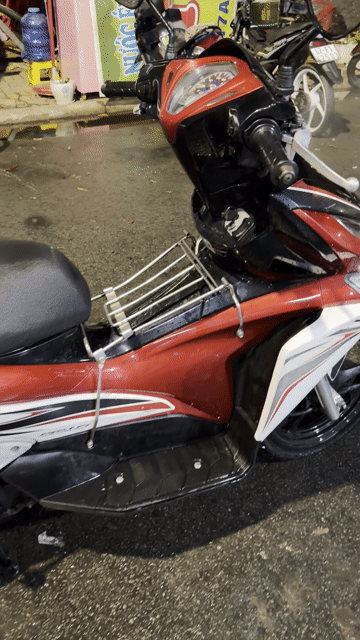 Honda Air Blade 2013 Đỏ trắng đen. Mua bán Xe máy tại Quận Cái Răng Cần Thơ được đăng bởi Cầm Đồ Minh Tấn hình 1