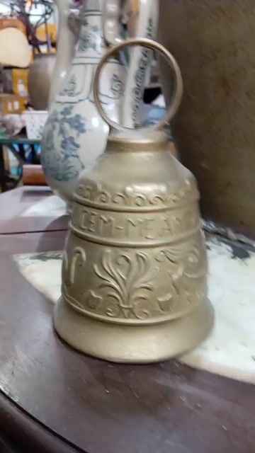 Chuông đồng Cổ điển Châu Âu Gothic. Mua bán Đồ sưu tầm, đồ cổ tại Quận Hai Bà Trưng Hà Nội được đăng bởi Gốm đồng Ngân Trang hình 1