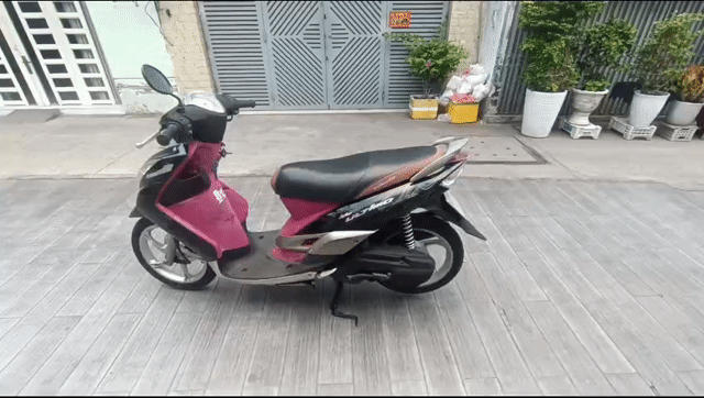 Xe tay ga Yamaha Ultimo Mio màu đen đỏ đẹp giá rẻ. Mua bán Xe máy tại Quận 7 Tp Hồ Chí Minh được đăng bởi Anh By hình 1