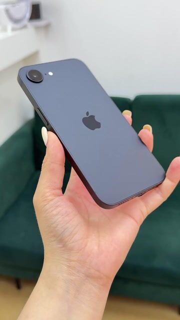 🍎IPHONE 16E ĐEN 256G HÌNH THỨC 99% P100 SẠC 161L 👇. Mua bán Điện thoại tại Quận Hải An Hải Phòng được đăng bởi Phạm Huyền Hoàng Dũng Mobile  hình 1