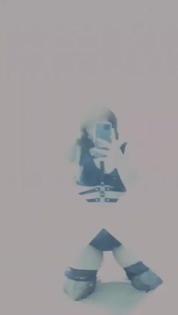 Model - EllyFray dildo