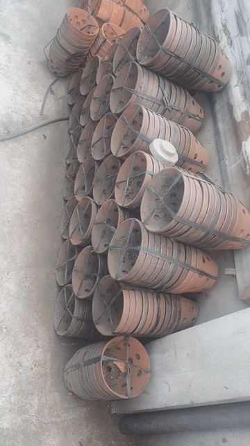Chậu trồng lan Đất nung Nâu đất Mới. Mua bán Cây cảnh, đồ trang trí tại Thị xã Phú Mỹ Bà Rịa - Vũng Tàu được đăng bởi Dũng  hình 1