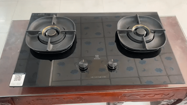 Bếp ga âm Electrolux EHG8251BC, hàng chính hãng. Mua bán Bếp, lò, đồ điện nhà bếp tại Huyện Bình Chánh Tp Hồ Chí Minh được đăng bởi Điện Máy Cát Tường hình 1