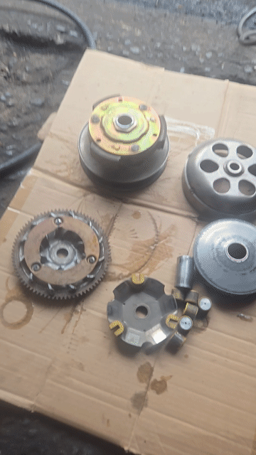 Bộ nồi Piaggio Vespa đã dùng. Mua bán Phụ tùng xe tại Quận Tân Phú Tp Hồ Chí Minh được đăng bởi Xuân Lộc  hình 1