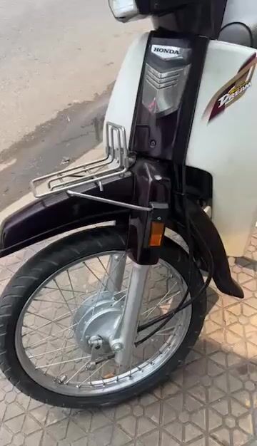 Honda Super Dream 2005 Nâu Trắng. Mua bán Xe máy tại Quận Bình Tân Tp Hồ Chí Minh được đăng bởi Hphát hình 1