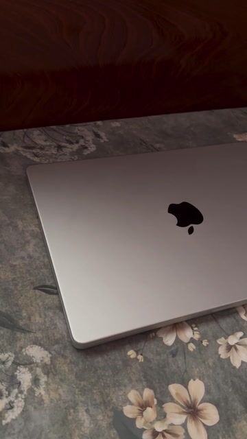 1 cặp Macbook M1pro 16/512 và proM1 8/256 pin 100%. Mua bán Laptop tại Quận 1 Tp Hồ Chí Minh được đăng bởi gianguyen hình 1