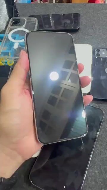 Apple iPhone 15 Pro Max 256GB.. Mua bán Điện thoại tại Thành phố Mỹ Tho Tiền Giang được đăng bởi Qi hình 1