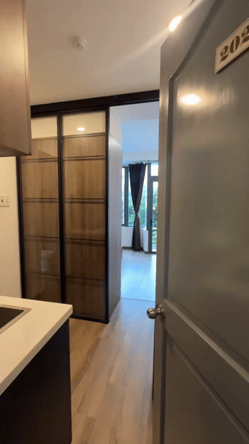 Cho thuê Căn hộ Chung cư Quận 1 Tp Hồ Chí Minh diện tích 50 m² giá 9,8 triệu/tháng