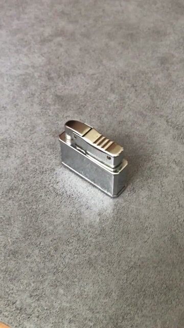 Bật lửa Roger Mini Lighter Bạc. Mua bán Đồ sưu tầm, đồ cổ tại Quận Hải Châu Đà Nẵng được đăng bởi Zippo Bốn Ba hình 1