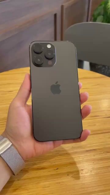 Apple iPhone 14 Pro Max 256GB Quốc tế. Mua bán Điện thoại tại Quận Tây Hồ Hà Nội được đăng bởi smile hình 1