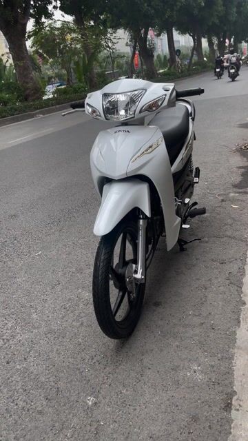 Honda Wave Alpha 110 Trắng 2022. Mua bán Xe máy tại Quận Đống Đa Hà Nội được đăng bởi Hà hình 1