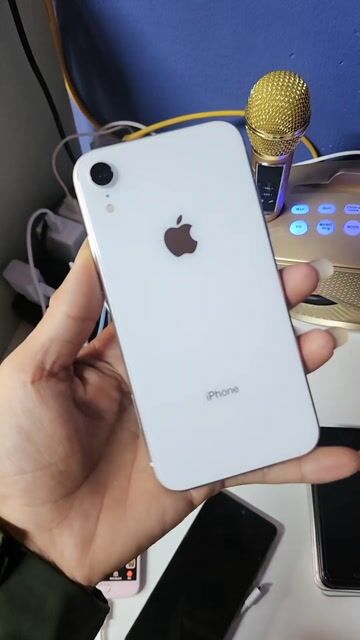 Apple iPhone XR Trắng 64gb Quốc tế. Mua bán Điện thoại tại Thành phố Buôn Ma Thuột Đắk Lắk được đăng bởi OPPO LINH ANH 48 LÊ QUÝ ĐÔN BMT hình 1