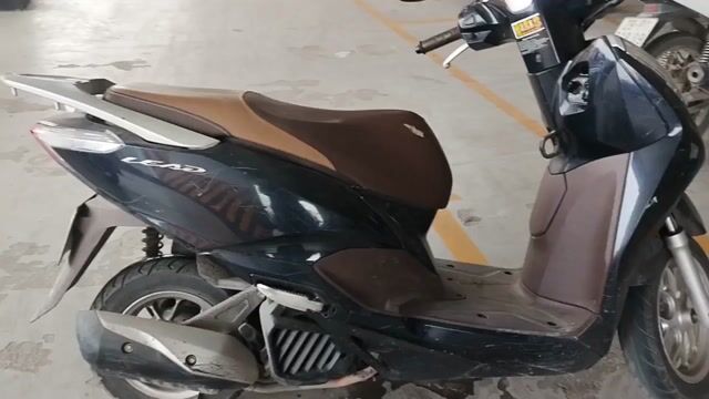 Cần bán xe máy Honda Lead 2018 màu xanh nâu. Mua bán Xe máy tại Quận Hà Đông Hà Nội được đăng bởi Đặng Trang hình 1