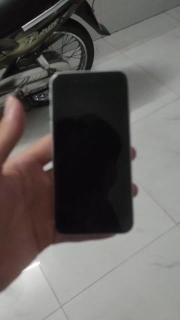 iPhone SE 2 64GB Trắng Mỹ. Mua bán Điện thoại tại Huyện Bình Chánh Tp Hồ Chí Minh được đăng bởi Thanh Lý đồ điện tử  hình 1