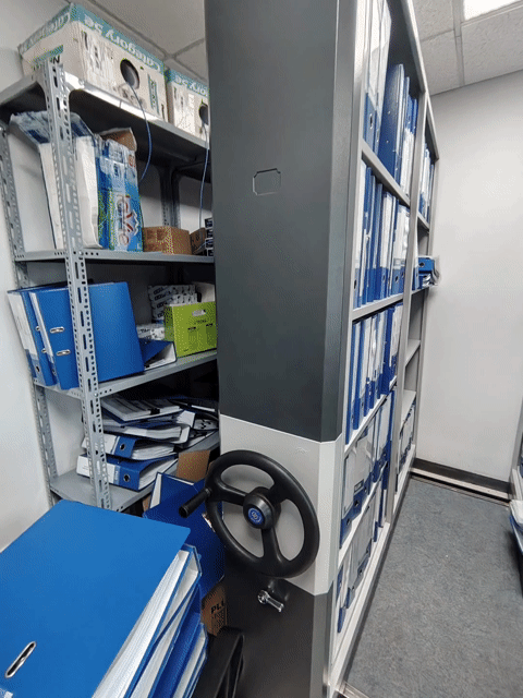Hệ thống tủ lưu trữ Mobile Compactor Thép Như mới. Mua bán Đồ dùng văn phòng tại Quận Tân Bình Tp Hồ Chí Minh được đăng bởi Lữ Anh Văn hình 1