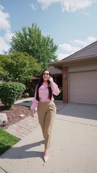 Listing video for 39031 Meeting House Ln, Livonia