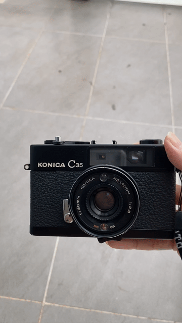 Máy ảnh Konica C35 Đen. Mua bán Máy ảnh, Máy quay tại Quận Bình Thạnh Tp Hồ Chí Minh được đăng bởi Nguyen An hình 1