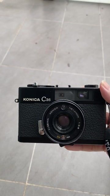 Máy ảnh Konica C35 Đen. Mua bán Máy ảnh, Máy quay tại Quận Bình Thạnh Tp Hồ Chí Minh được đăng bởi Nguyen An hình 1