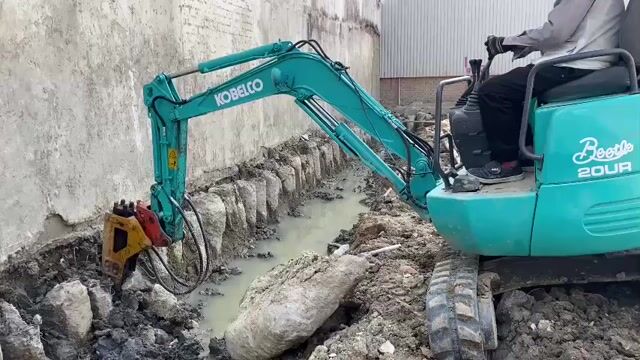Máy xúc IHI 30. Mua bán Phương tiện khác tại Thành phố Thủ Đức Tp Hồ Chí Minh được đăng bởi Nguyễn Phi Hiền hình 1