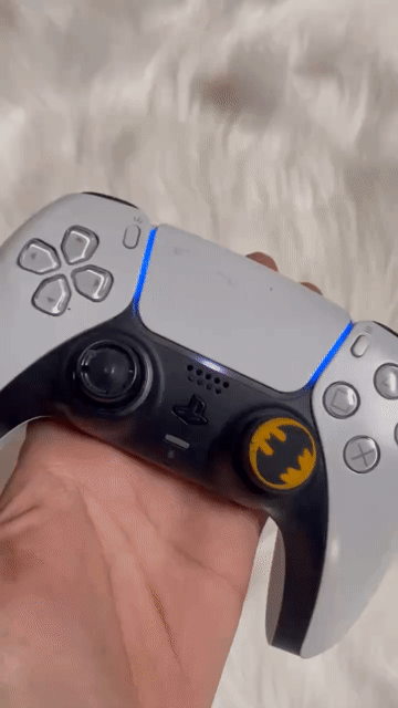 Tay cầm chơi game Sony DualSense 5 Trắng. Mua bán Thiết bị chơi game tại Huyện Nhà Bè Tp Hồ Chí Minh được đăng bởi Tạp Hoá Nhà Giang hình 1