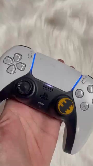 Tay cầm chơi game Sony DualSense 5 Trắng. Mua bán Thiết bị chơi game tại Huyện Nhà Bè Tp Hồ Chí Minh được đăng bởi Tạp Hoá Nhà Giang hình 1