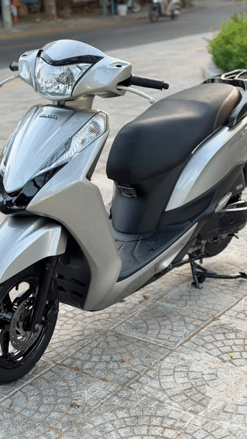 Honda Lead 2017 Xám. Mua bán Xe máy tại Quận Liên Chiểu Đà Nẵng được đăng bởi Thanh Thao Luong hình 1