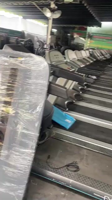 Thanh lý máy chạy bộ phòng gym