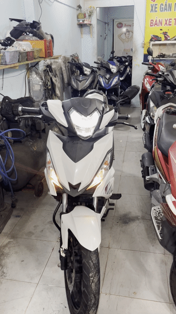 Honda Winner V1 Trắng Zin êm. Mua bán Xe máy tại Huyện Hóc Môn Tp Hồ Chí Minh được đăng bởi Ngo quang hieu hình 1