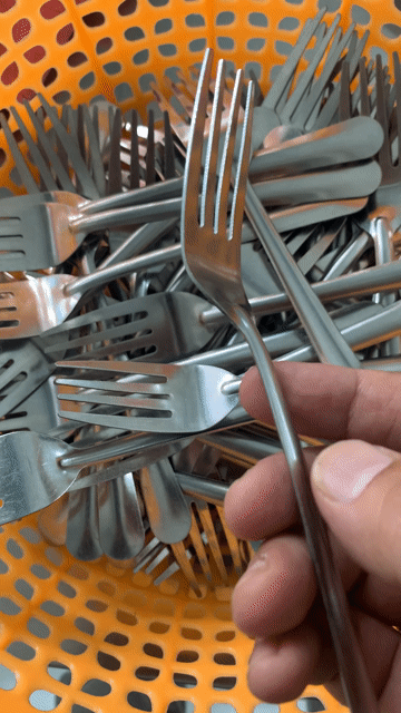 Nĩa ăn cơm Inox 70 cái. Mua bán Dụng cụ nhà bếp tại Quận Bình Tân Tp Hồ Chí Minh được đăng bởi Thanh lý hàng nhà xài hình 1